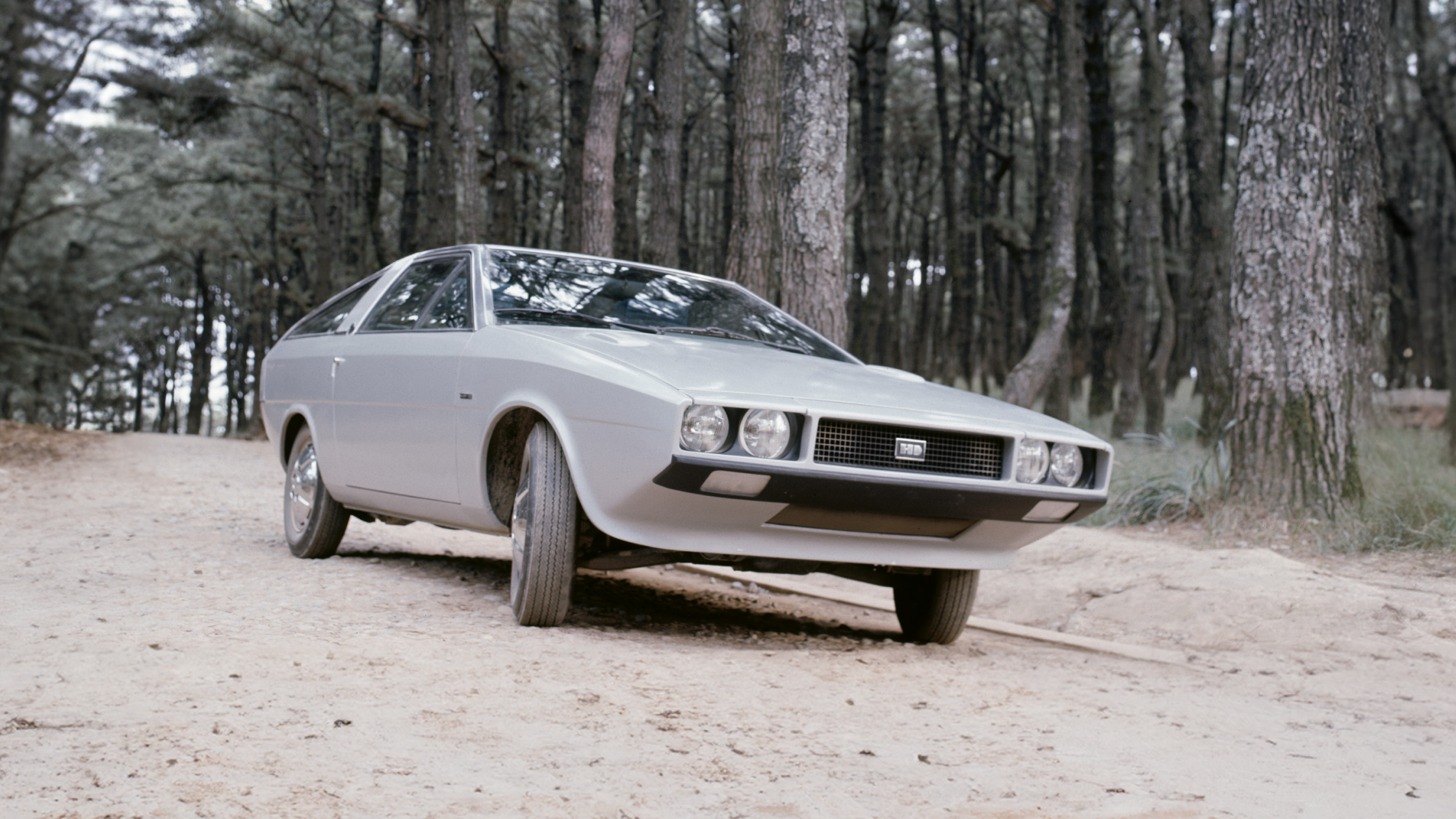 The Hyundai Pony Coupe Concept 04